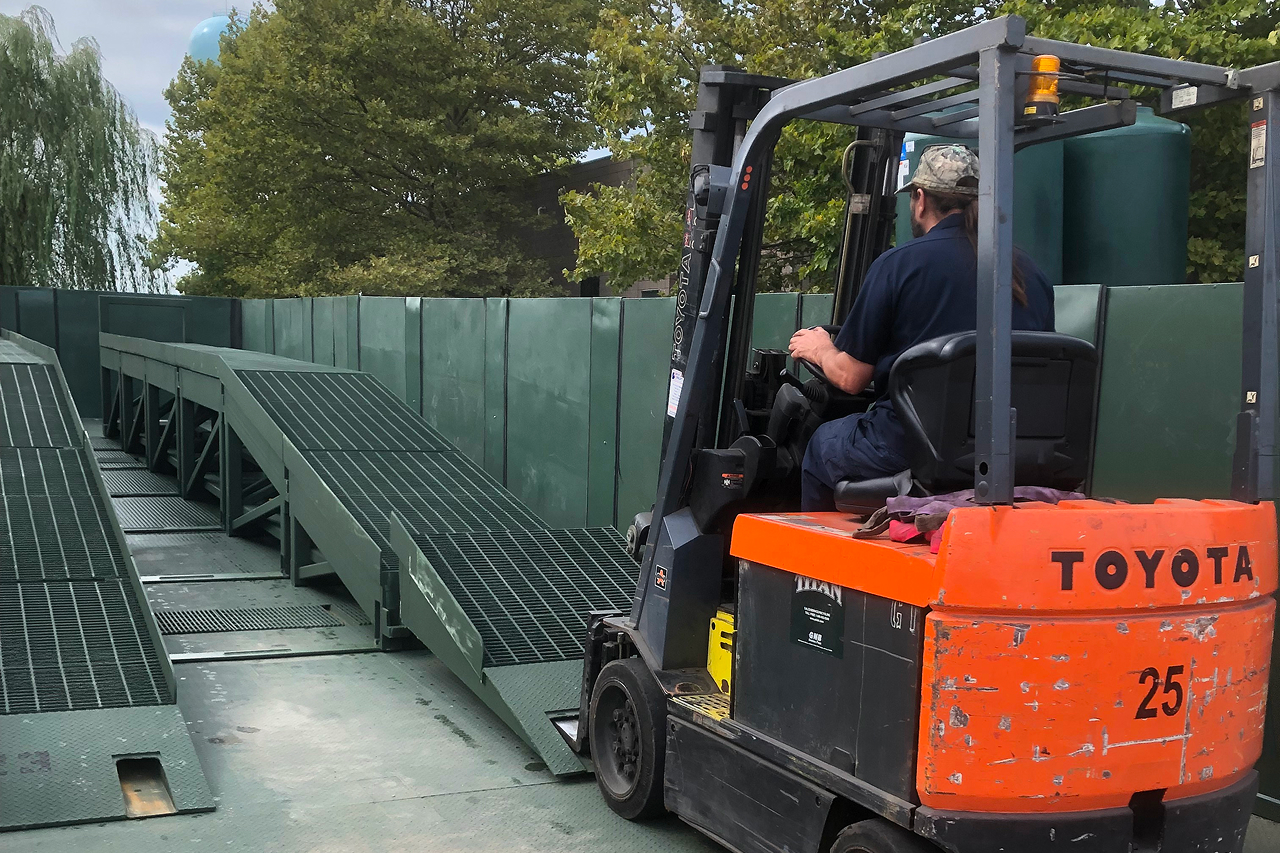 Forklift Vehicle Wash System - Vws