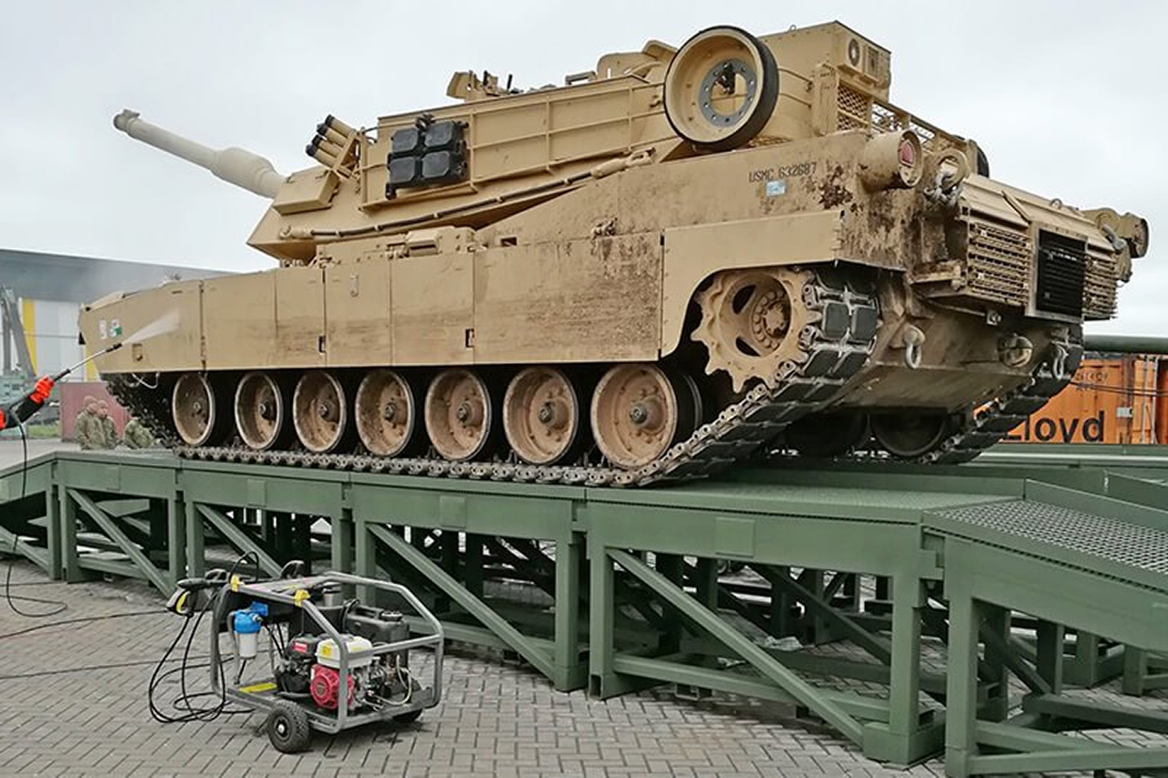 Heavy Duty Inspection Ramps Loading