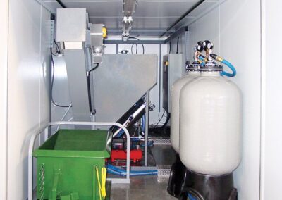 Off grid Nomad tanks