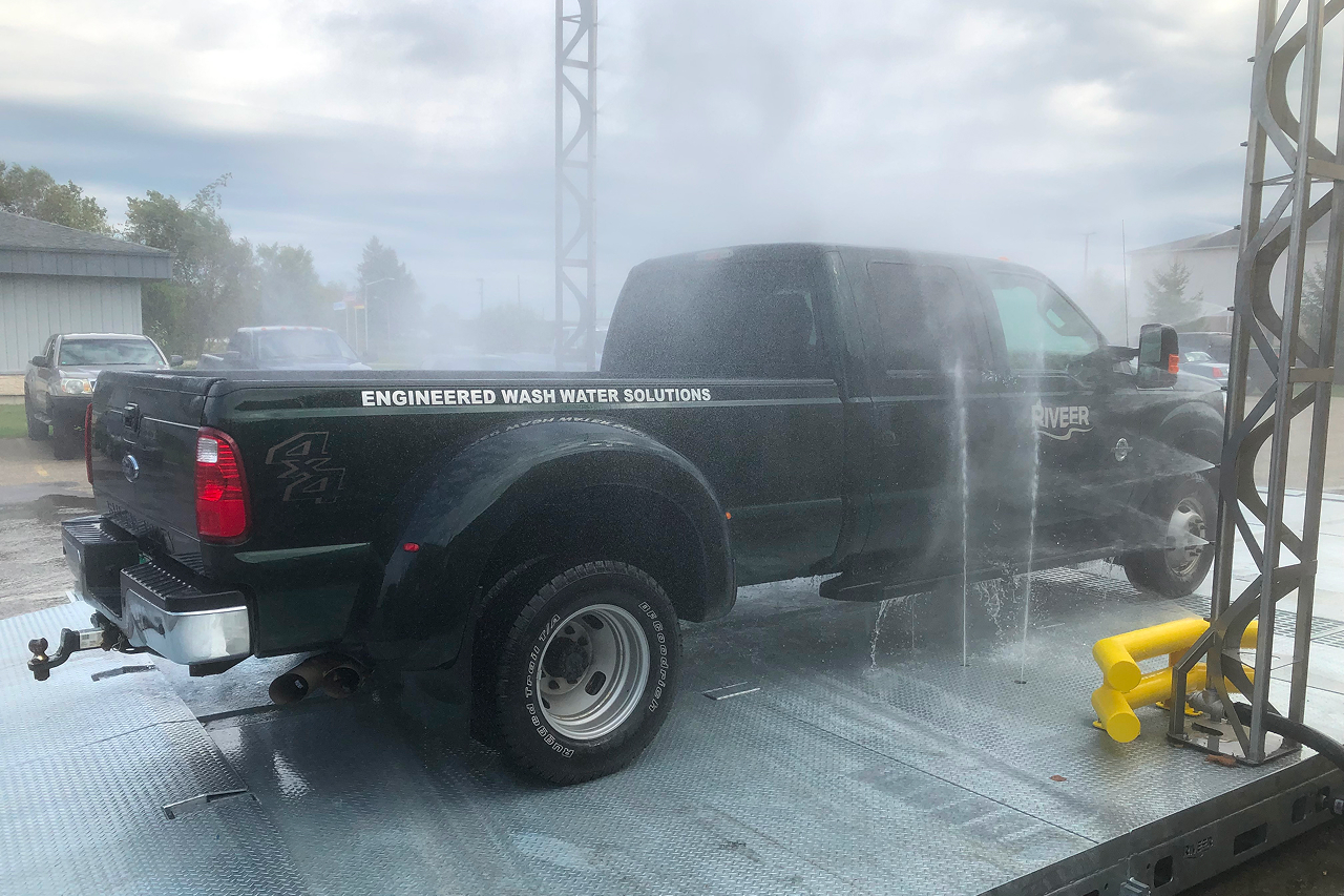 Pickup Truck Vehicle Wash System - Vws