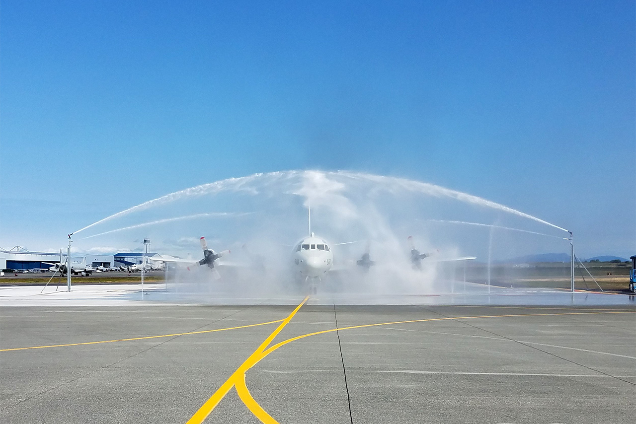 P3 aircraft being rinsed by CWRS